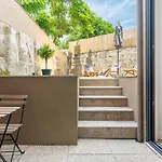 Daire Heroismo, Stylish 2 Bedroom *