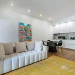 Heroismo, Stylish 2 Bedroom Daire