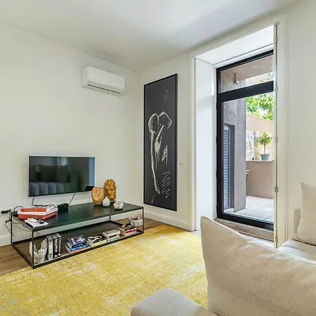 Heroismo, Stylish 2 Bedroom *