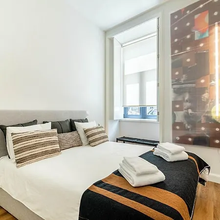 Heroismo, Stylish 2 Bedroom